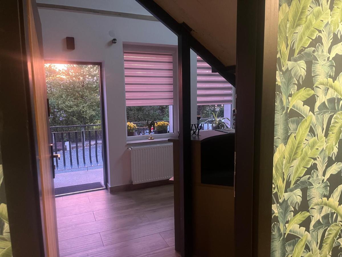 Happy 4 Aparthotel Krosno Exterior photo