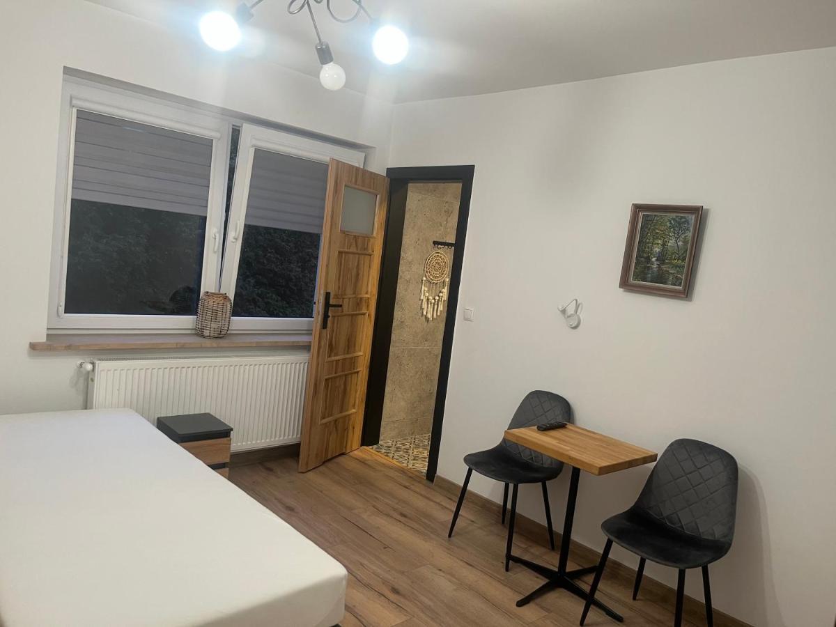 Happy 4 Aparthotel Krosno Exterior photo