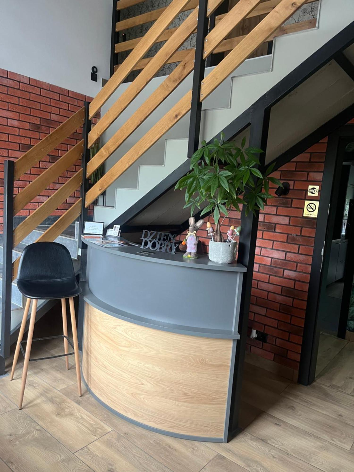 Happy 4 Aparthotel Krosno Exterior photo